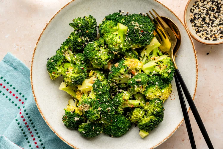 Brócoli en salsa de sésamo